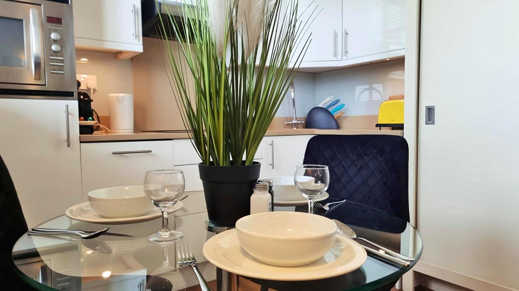 Notting Hill- The One One One! -5- Apartment London